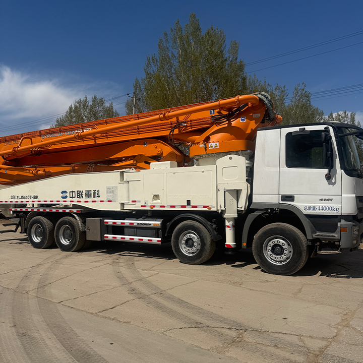 High Quality Zoomlion Concrete Pump Car 56M 56X-6RZ Diesel-Powered Truck Mounted Pumps Competitive Price From China Machinery