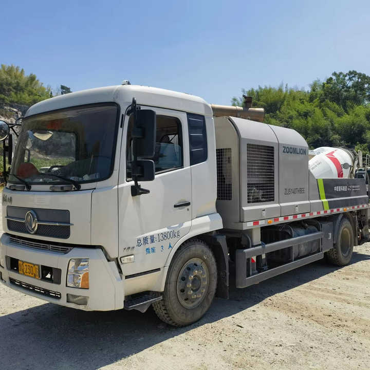 Used Zhonglian 10022 Diesel-Powered City Concrete Pump Truck for Machinery Repair Shops with Core Engine Components